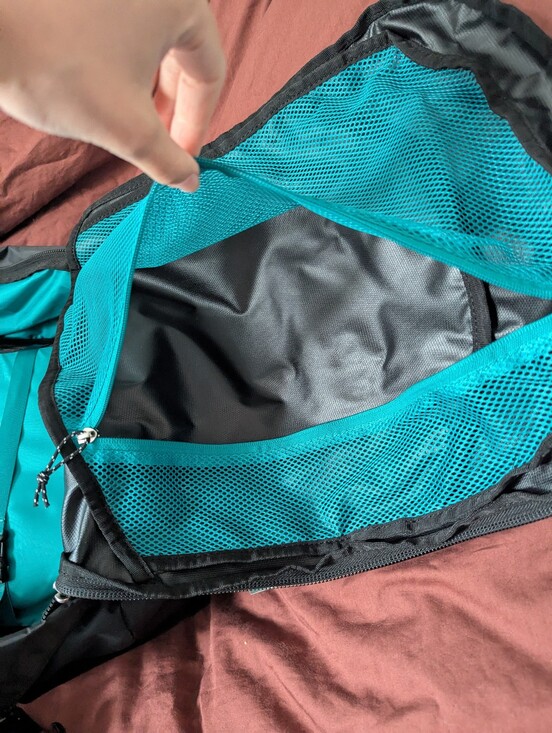 NWT OSPREY Fairview 40 Travel Backpack - Black, Carry-on Compatible